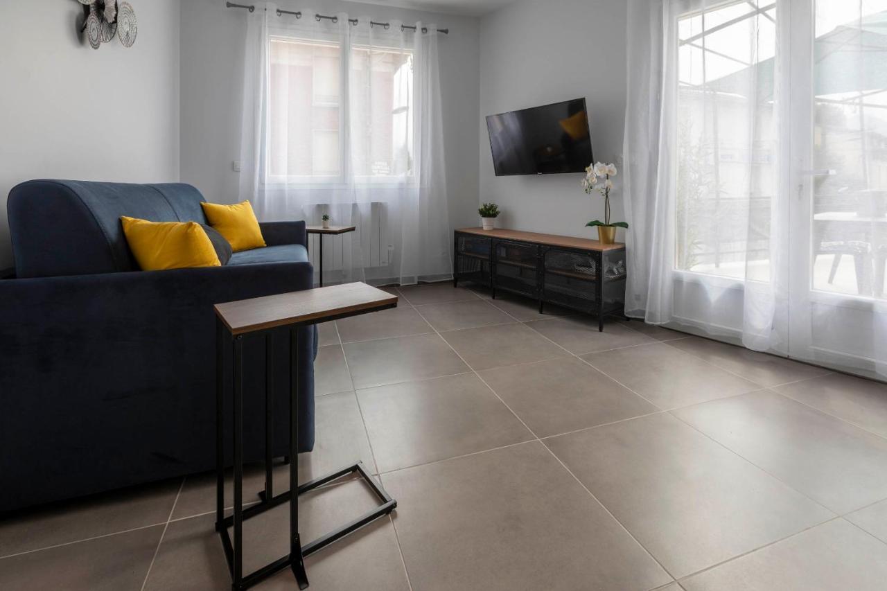 Loc Trotteur Le Graphite T2 Grand Confort Terrasse 루르드 외부 사진