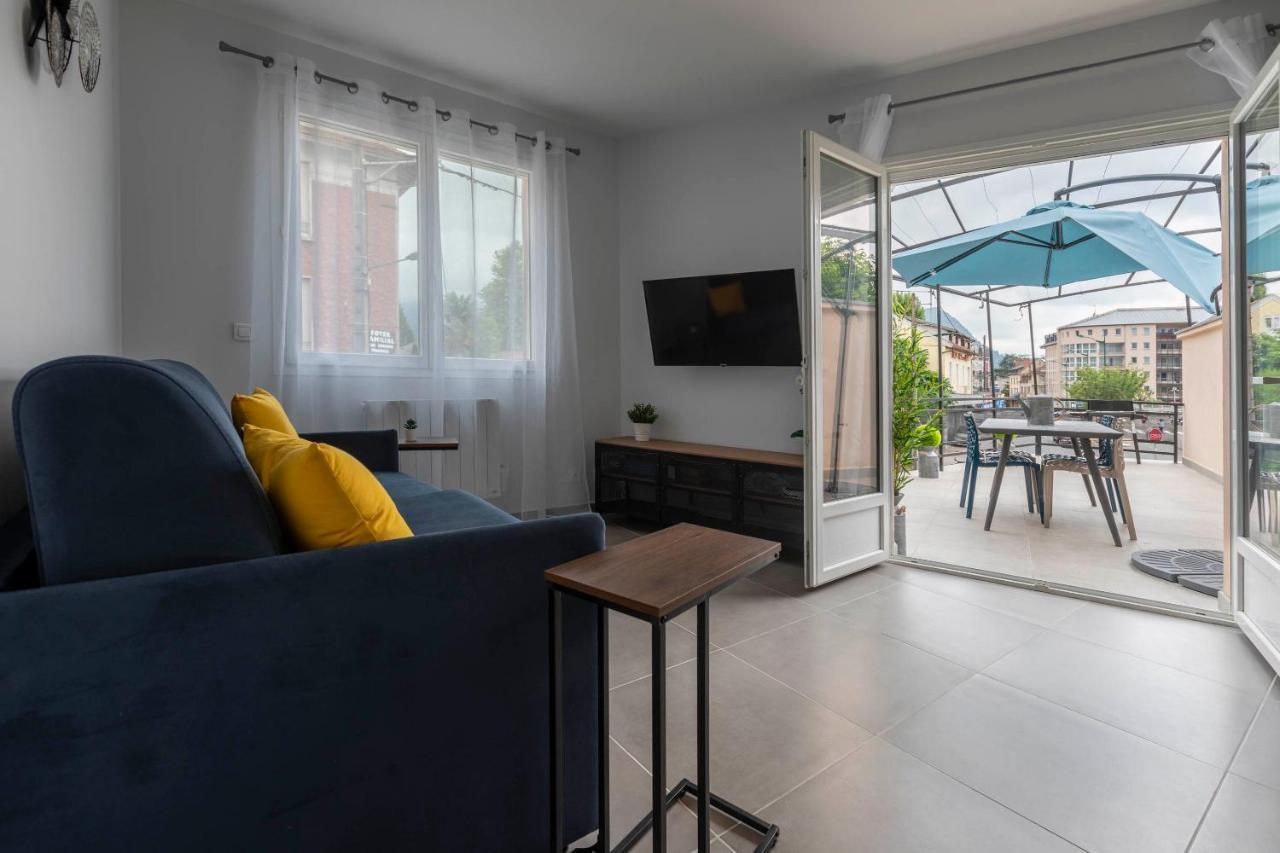 Loc Trotteur Le Graphite T2 Grand Confort Terrasse 루르드 외부 사진